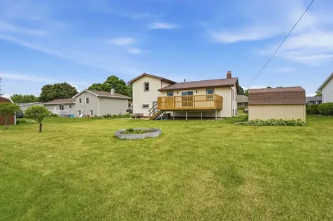 803 Sunset Street New Hampton IA 50659