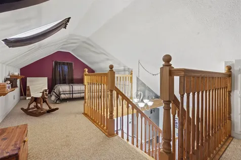 2094 Jamestown Avenue Independence IA 50644