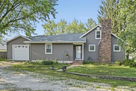 2094 Jamestown Avenue Independence IA 50644