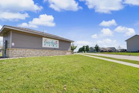 4828 Algonquin Drive Cedar Falls IA 50613