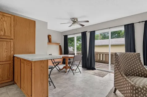 910 Walnut Street Cedar Falls IA 50613