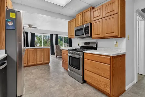 910 Walnut Street Cedar Falls IA 50613