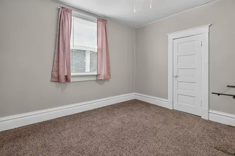 910 Walnut Street Cedar Falls IA 50613