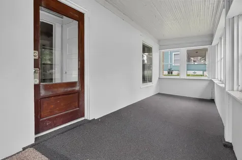 910 Walnut Street Cedar Falls IA 50613