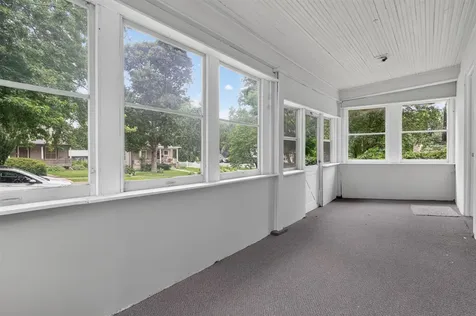 910 Walnut Street Cedar Falls IA 50613