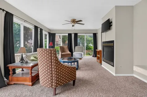 910 Walnut Street Cedar Falls IA 50613