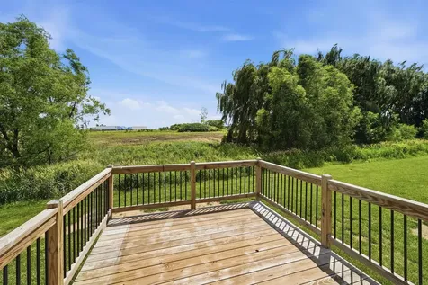 4240 Mourning Dove Drive Waterloo IA 50702