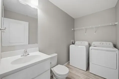 4240 Mourning Dove Drive Waterloo IA 50702