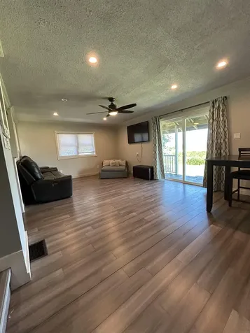 1097 Slater Avenue Aurora IA 50607