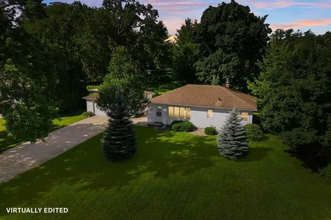 2019 Pleasant Drive Cedar Falls IA 50613