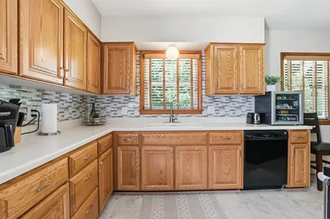 2019 Pleasant Drive Cedar Falls IA 50613