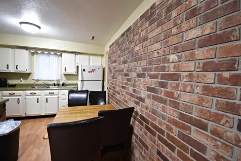 112 NW 9th Avenue Independence IA 50644
