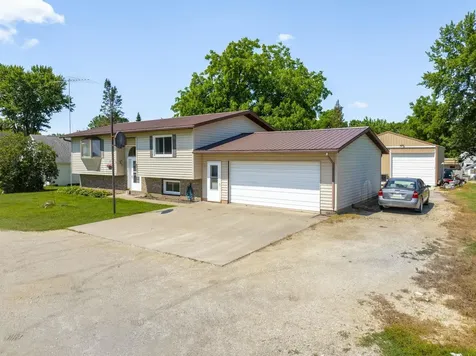 501 Water Street Sumner IA 50674