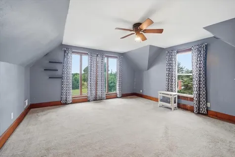 1224 240th Street Waverly IA 50677