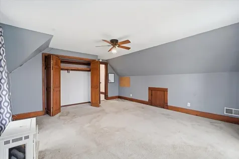 1224 240th Street Waverly IA 50677