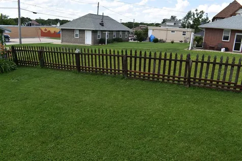 18 3rd Avenue SE Oelwein IA 50662