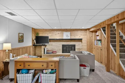 2626 Neola Street Cedar Falls IA 50613