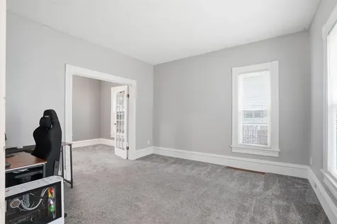 716 W 2nd Street Cedar Falls IA 50613