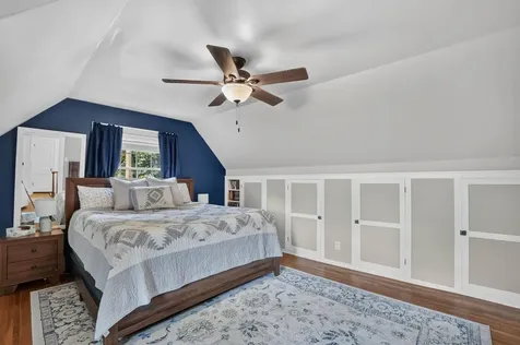 304 Columbia Circle Waterloo IA 50701