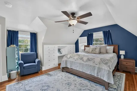 304 Columbia Circle Waterloo IA 50701