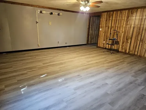 405 Mulford Drive Oelwein IA 50662