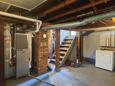 419 Charles Street Waterloo IA 50703