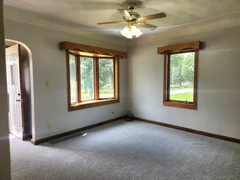 419 Charles Street Waterloo IA 50703