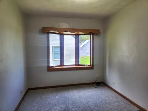 419 Charles Street Waterloo IA 50703