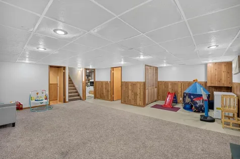 1638 Oriole Avenue Waterloo IA 50701