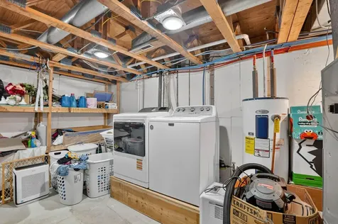 1638 Oriole Avenue Waterloo IA 50701