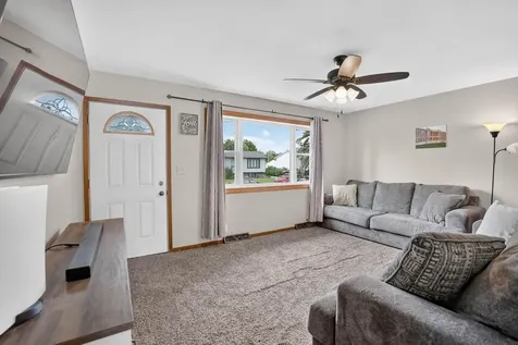 1638 Oriole Avenue Waterloo IA 50701