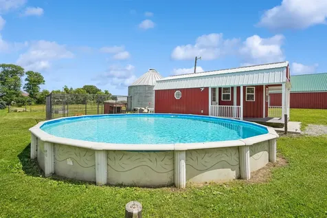 1952 330th Street Rowley IA 52329