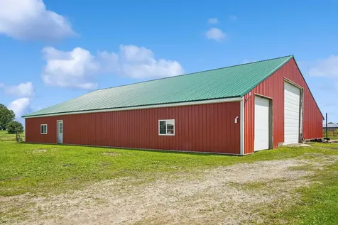 1952 330th Street Rowley IA 52329