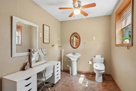 5809 Foulk Road Waterloo IA 50702