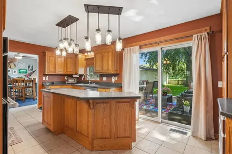 5809 Foulk Road Waterloo IA 50702