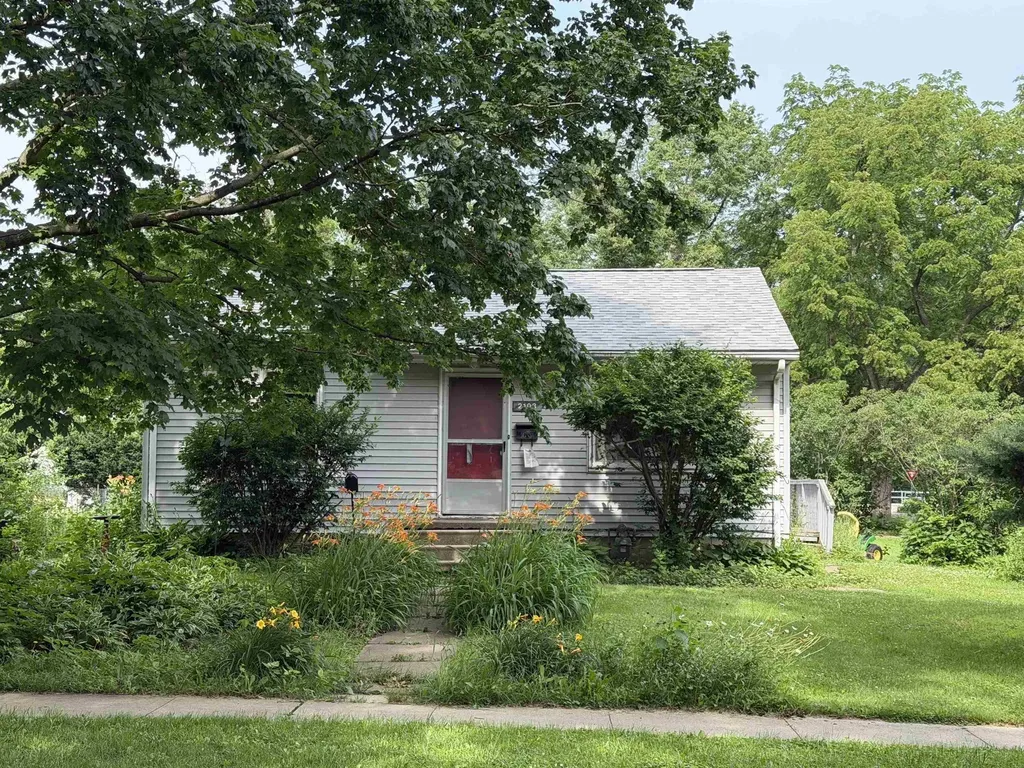 2103 Franklin Street Cedar Falls IA 50613