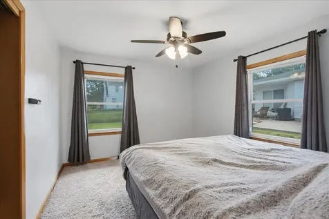 1223 Maxine Avenue Waterloo IA 50701