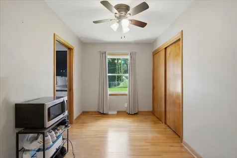 1223 Maxine Avenue Waterloo IA 50701