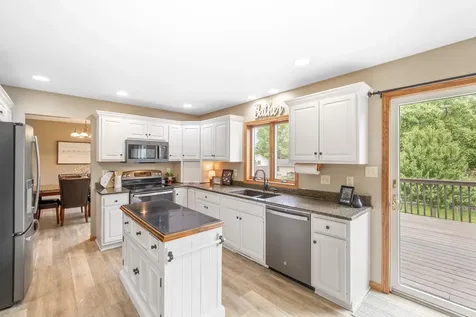 325 Alvarado Avenue Cedar Falls IA 50613