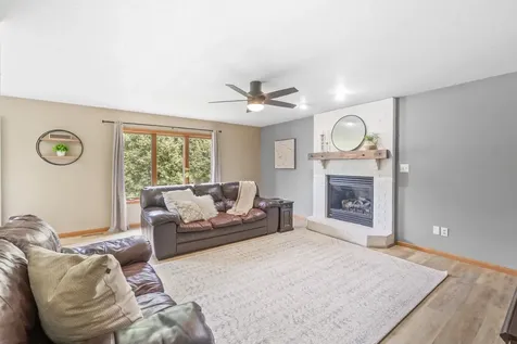 325 Alvarado Avenue Cedar Falls IA 50613