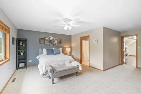 325 Alvarado Avenue Cedar Falls IA 50613