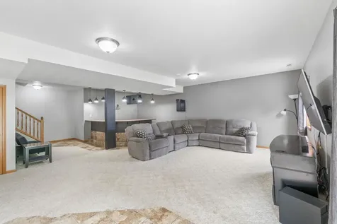 325 Alvarado Avenue Cedar Falls IA 50613