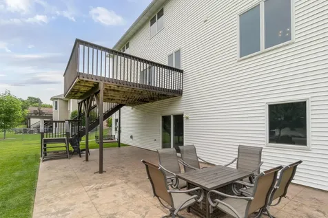 325 Alvarado Avenue Cedar Falls IA 50613