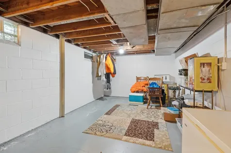 720 SE 4th Street Waverly IA 50677