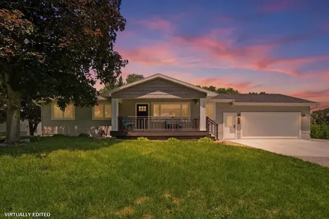 3553 E Shaulis Road Waterloo IA 50702