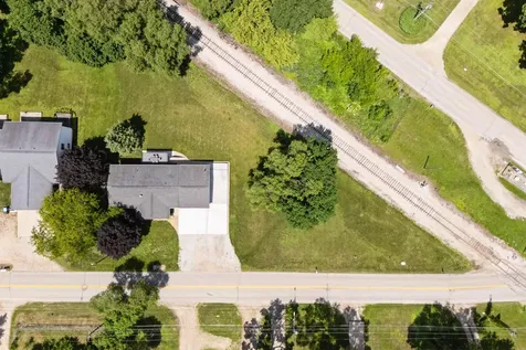 3553 E Shaulis Road Waterloo IA 50702