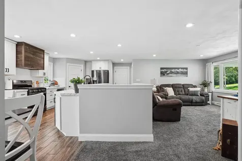 3553 E Shaulis Road Waterloo IA 50702