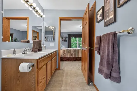 247 Martin Road Waterloo IA 50701