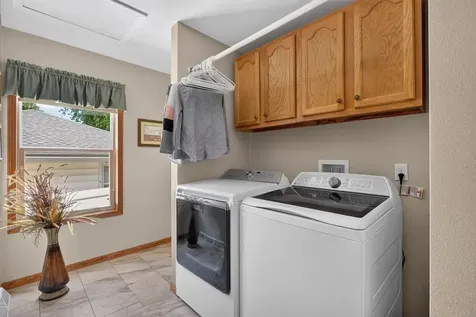 247 Martin Road Waterloo IA 50701