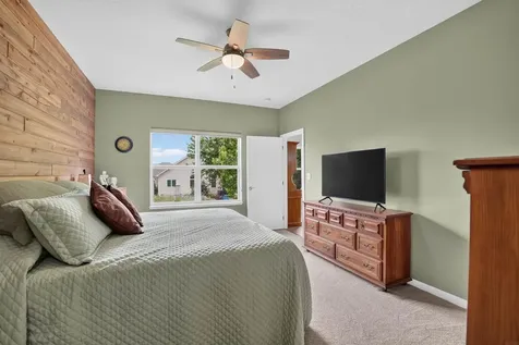 1821 Reese Road Cedar Falls IA 50613